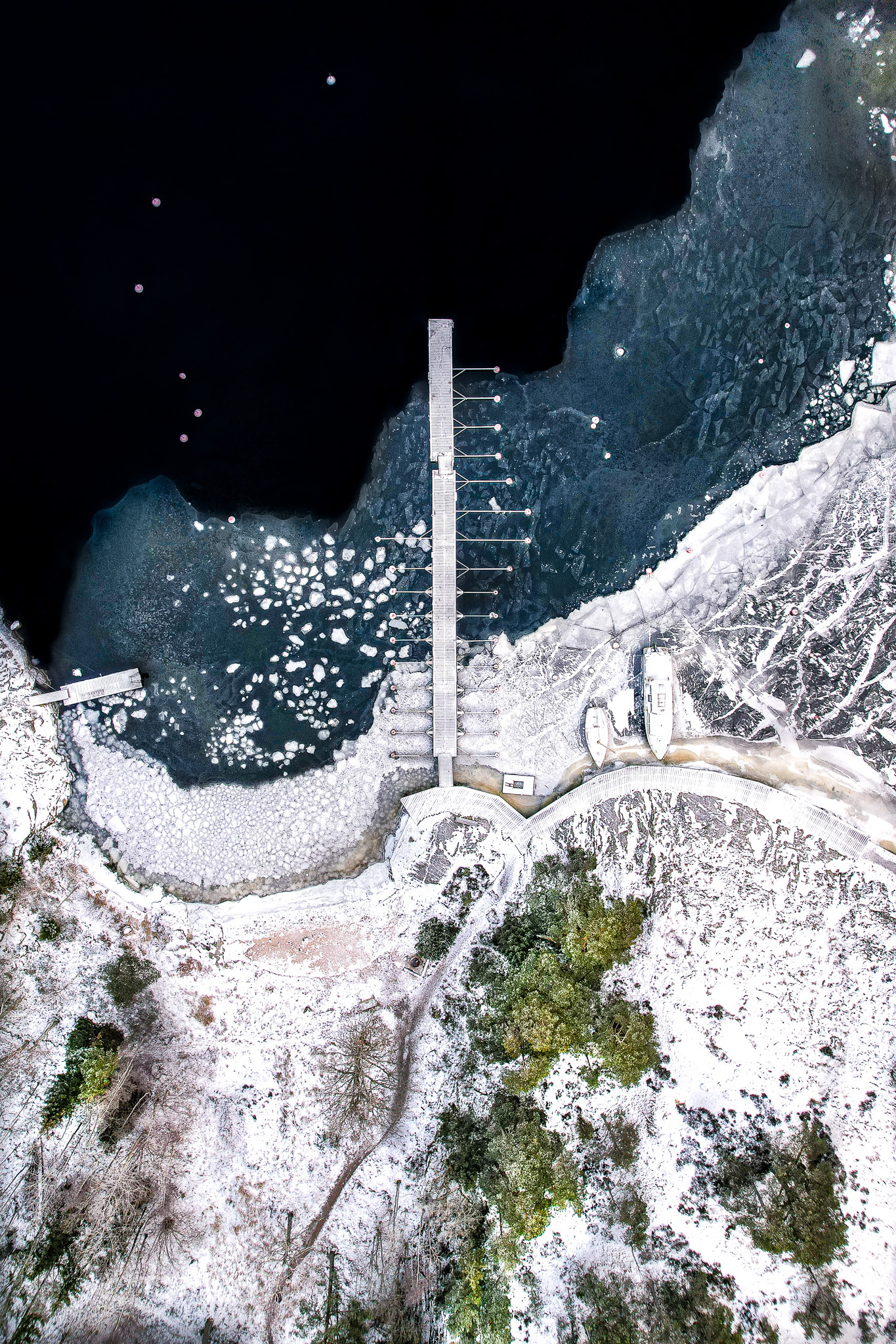 Värmdö hamn från ovan