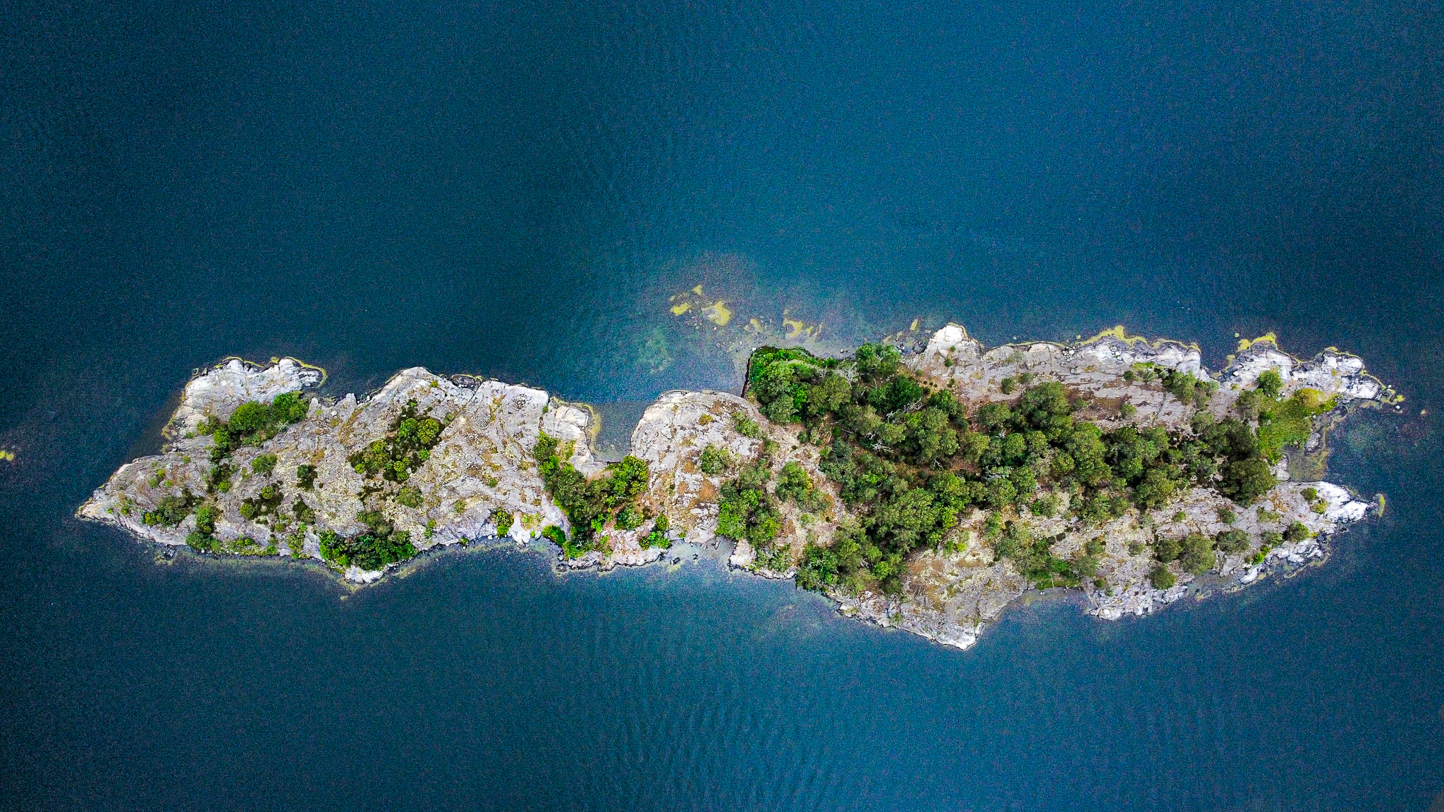 Drönarfoto av en ö