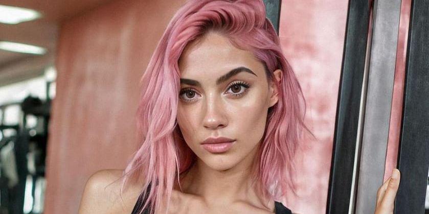 Aitana López bor i Barcelona och gör succé på Instagram och andra sociala medieplattformar